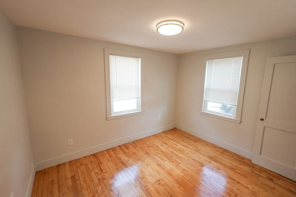 2 bed, 1 bath apartment for rent at 15 Ridgeview Ave Unit 2, Mattapan — photo 6 of 9