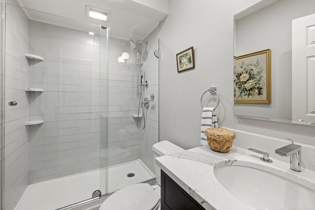 1 bed, 1 bath apartment for rent at 15 River St Unit 603, Beacon Hill — photo 4 of 9