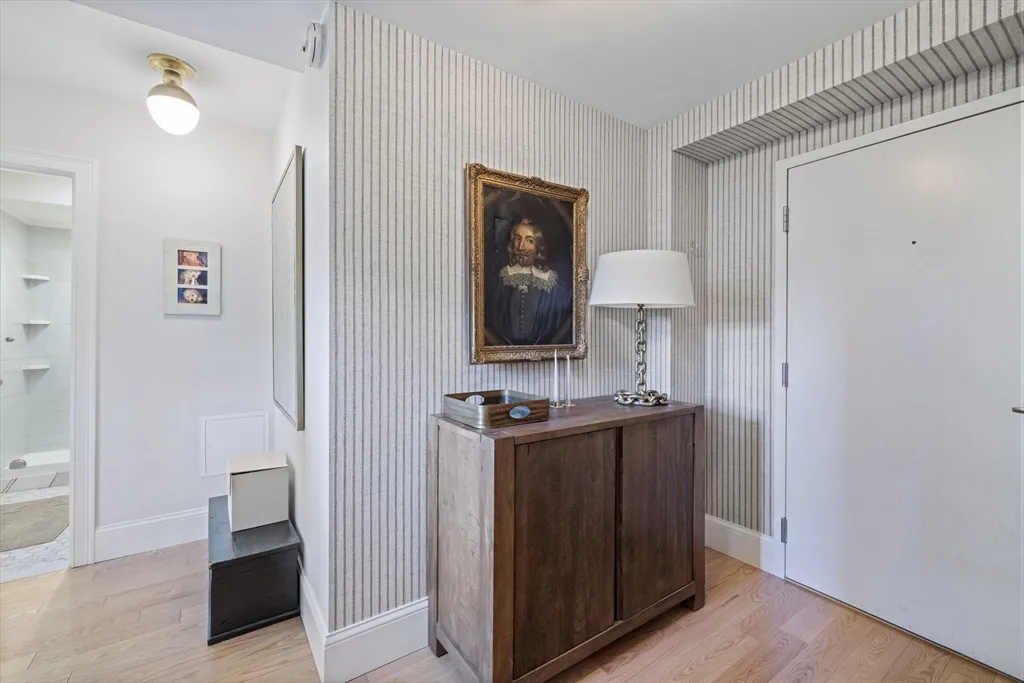 1 bed, 1 bath apartment for rent at 15 River St Unit 603, Beacon Hill — photo 2 of 9