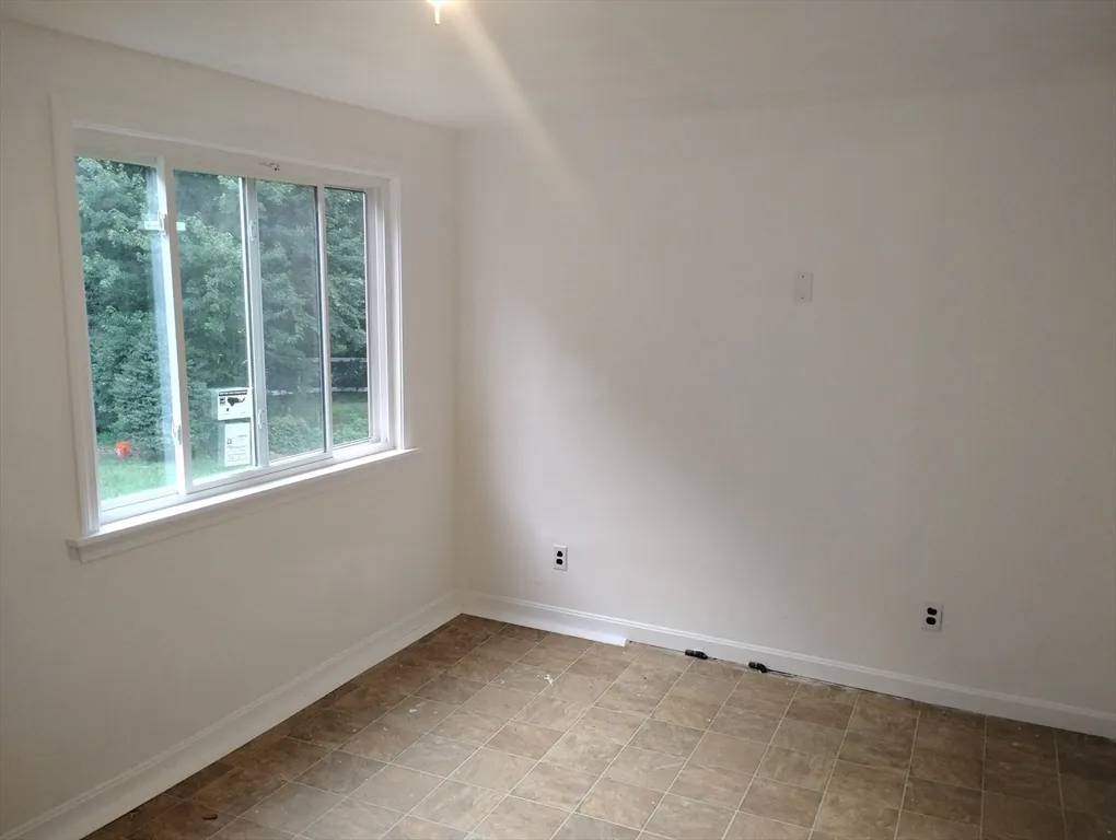 3 bed, 1 bath apartment for rent at 15 Robert Arey Dr Unit 15, Randolph — photo 4 of 16