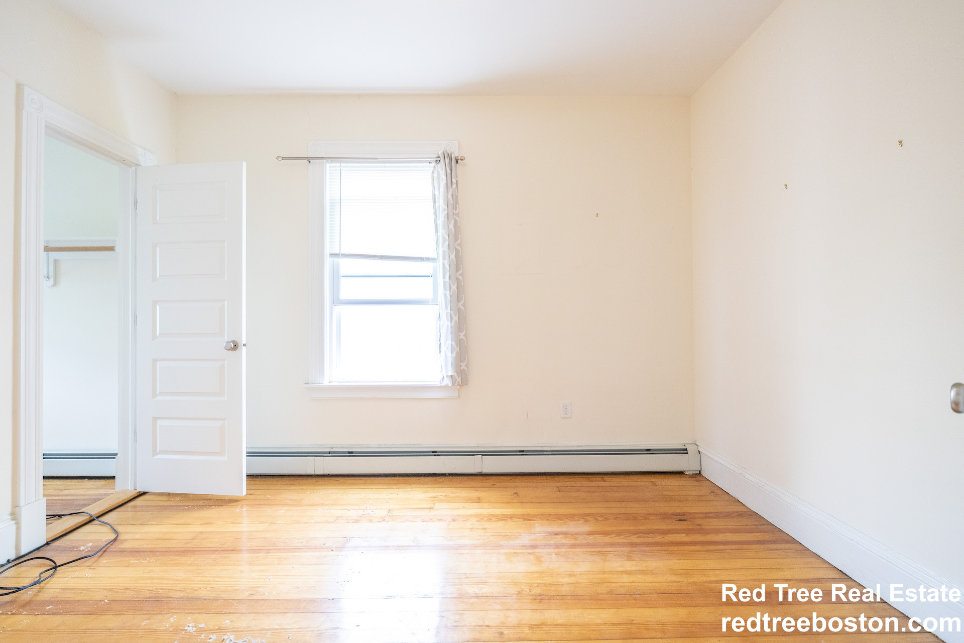4 bed, 1.5 bath apartment for rent at 15 Romsey St Unit 1, Dorchester — photo 7 of 15