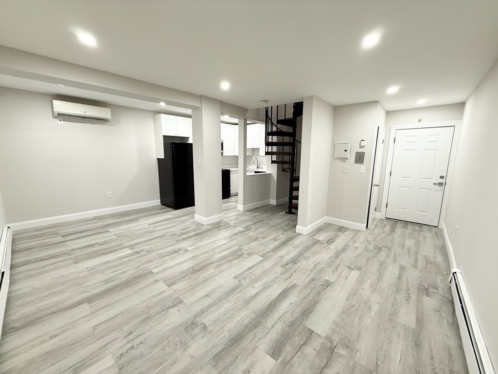 3 bed, 1 bath apartment for rent at 15 Ruggles St Unit 3, Roxbury — photo 3 of 7