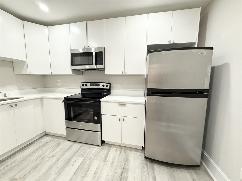 3 bed, 1 bath apartment for rent at 15 Ruggles St Unit 6, Roxbury — photo 2 of 7
