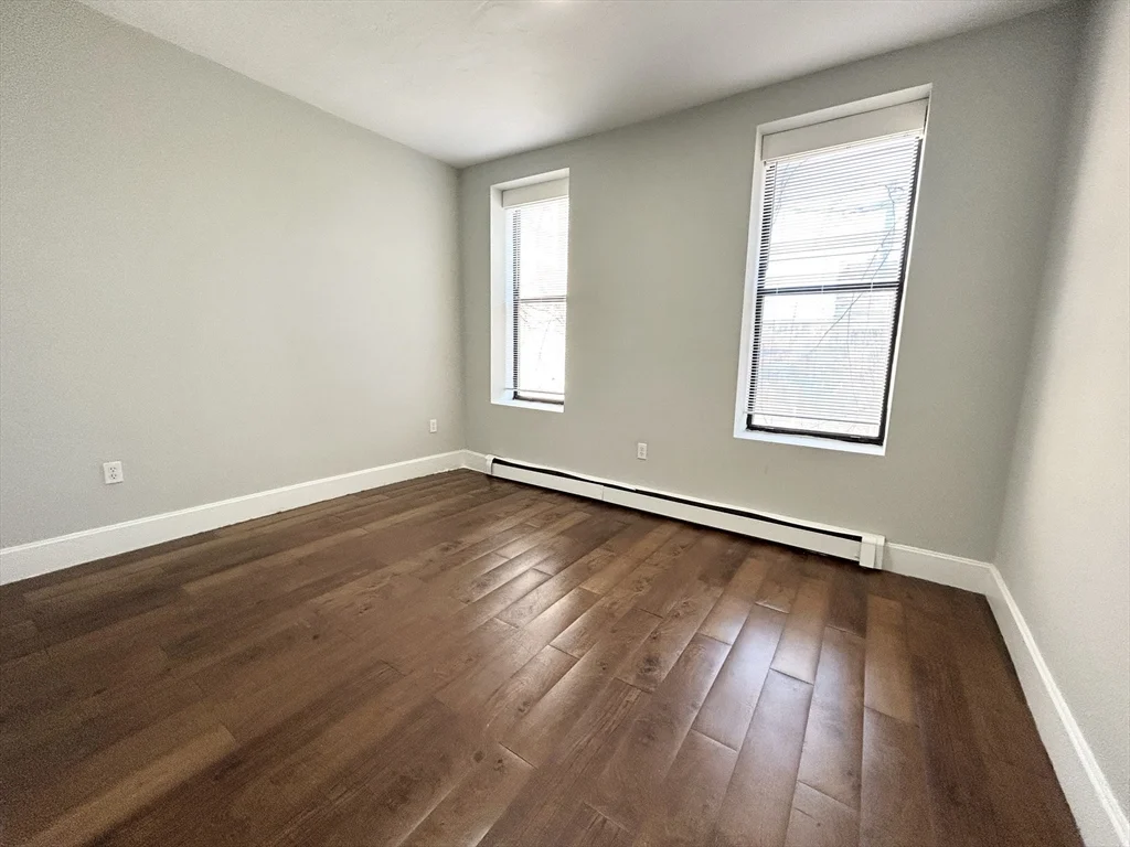 3 bed, 1 bath apartment for rent at 15 Ruggles Unit 2, Roxbury — photo 5 of 11