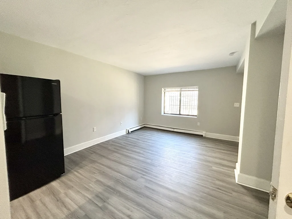 3 bed, 1 bath apartment for rent at 15 Ruggles Unit 2, Roxbury — photo 4 of 11
