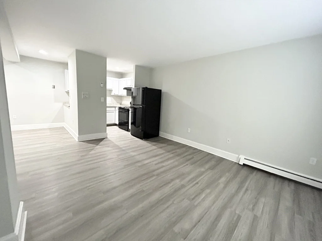 3 bed, 1 bath apartment for rent at 15 Ruggles Unit 2, Roxbury — photo 3 of 11