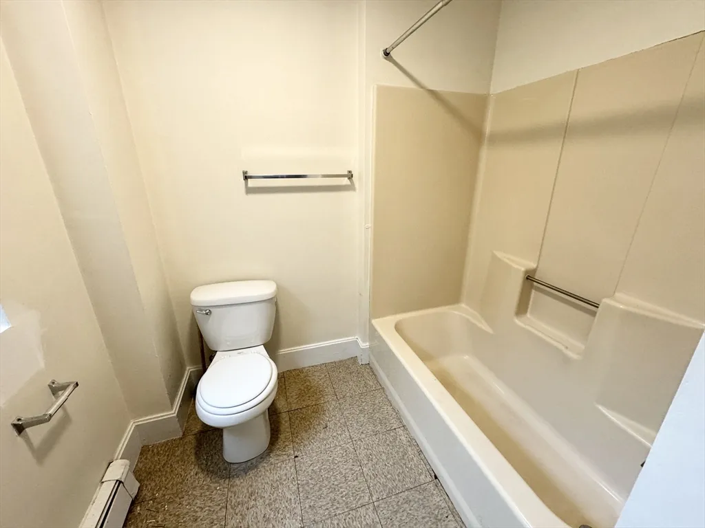 2 bed, 1 bath apartment for rent at 15 Ruggles Unit 5, Roxbury — photo 6 of 6