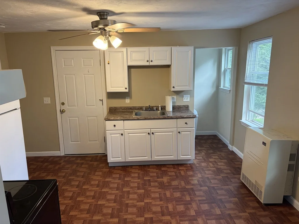 1 bed, 1 bath apartment for rent at 15 S Highland Ave Unit 2, Plymouth — photo 4 of 15
