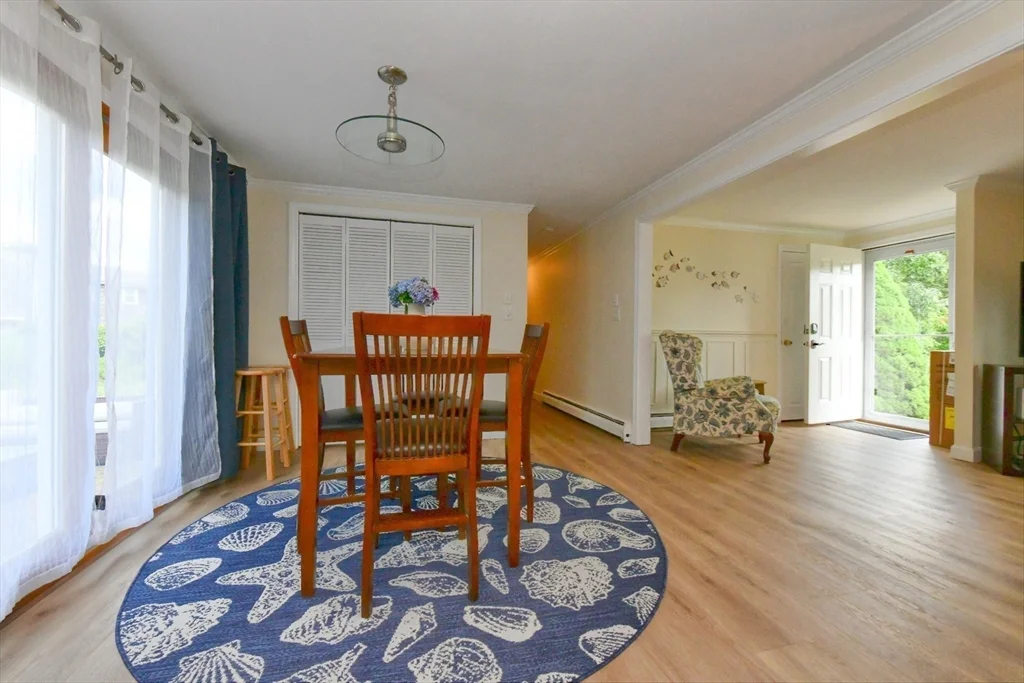 3 bed, 1 bath apartment for rent at 15 Sachem Dr, Sagamore Beach — photo 9 of 26