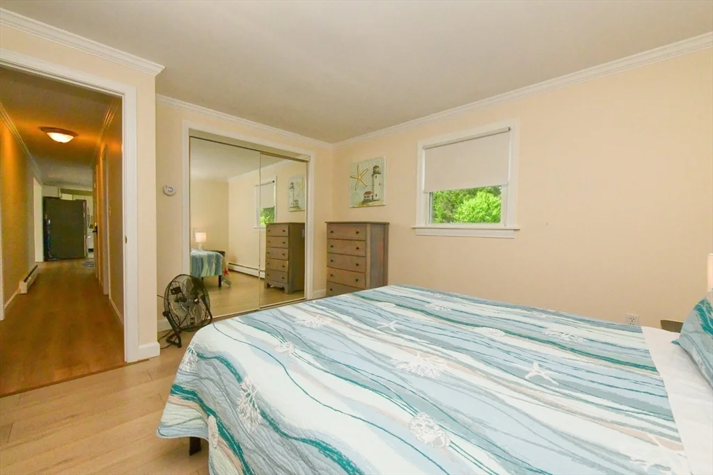 3 bed, 1 bath apartment for rent at 15 Sachem Dr, Sagamore Beach — photo 17 of 26