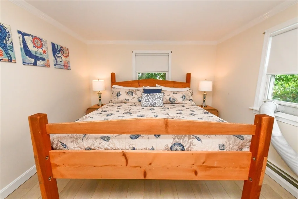 3 bed, 1 bath apartment for rent at 15 Sachem Dr, Sagamore Beach — photo 20 of 26