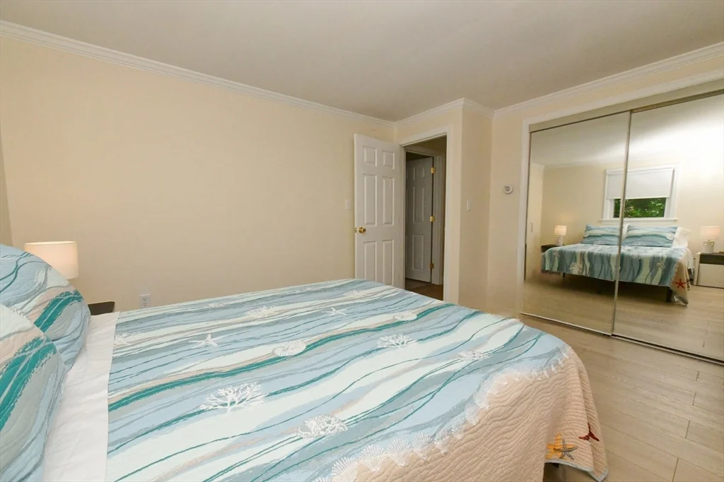 3 bed, 1 bath apartment for rent at 15 Sachem Dr, Sagamore Beach — photo 16 of 26