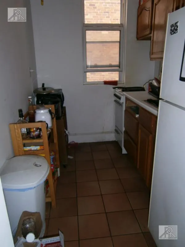 1 bed, 1 bath apartment for rent at 15 Scottfield Rd Unit 5, Brighton