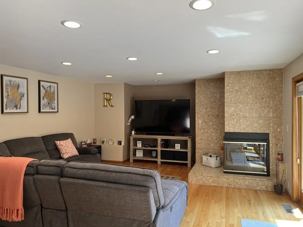 3 bed, 2 bath apartment for rent at 15 Scranton Way Unit 1, Lynn — photo 2 of 24