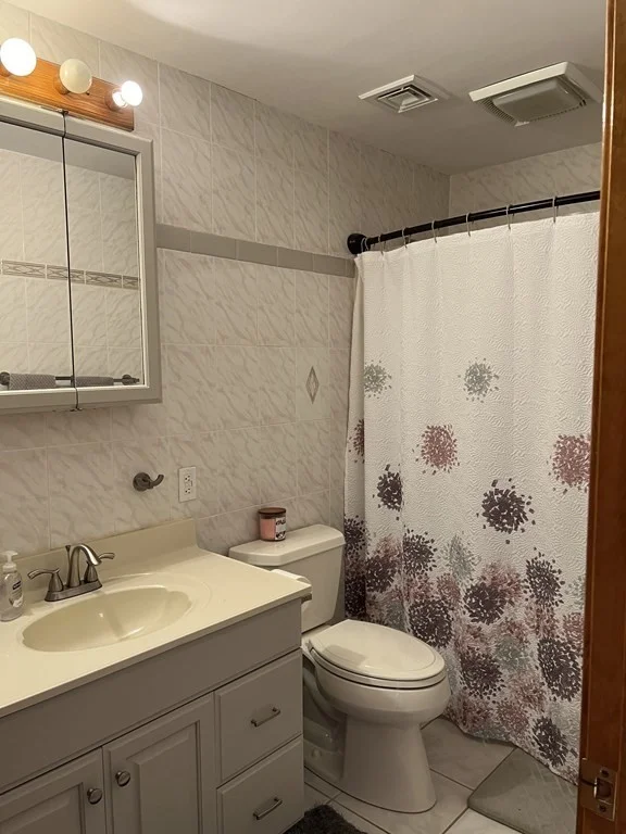 3 bed, 2 bath apartment for rent at 15 Scranton Way Unit 1, Lynn — photo 13 of 24