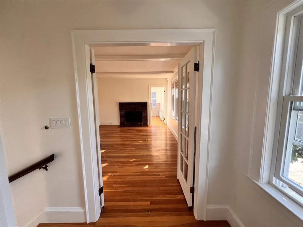 4 bed, 2 bath apartment for rent at 15 Skahan Rd Unit 2, Belmont — photo 6 of 18