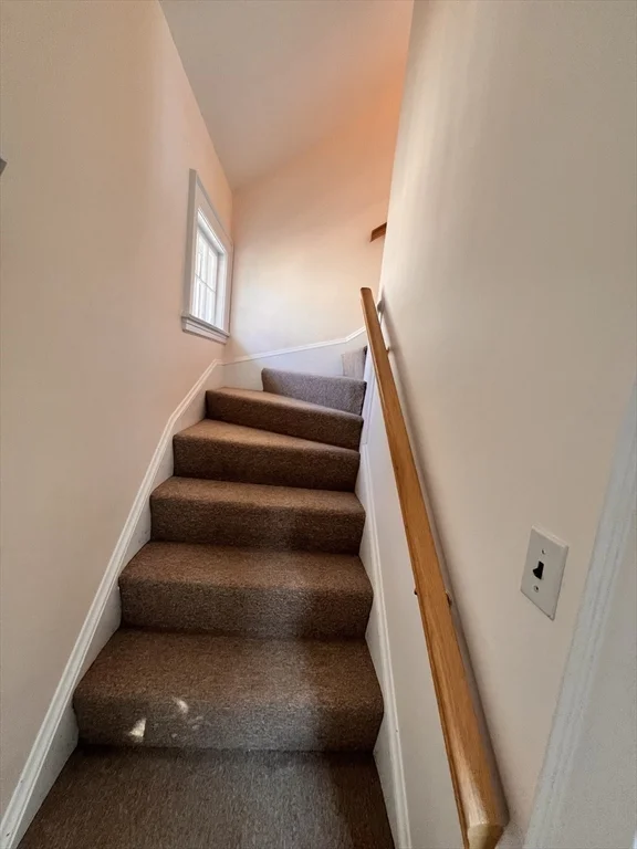4 bed, 2 bath apartment for rent at 15 Skahan Rd Unit 2, Belmont — photo 16 of 18