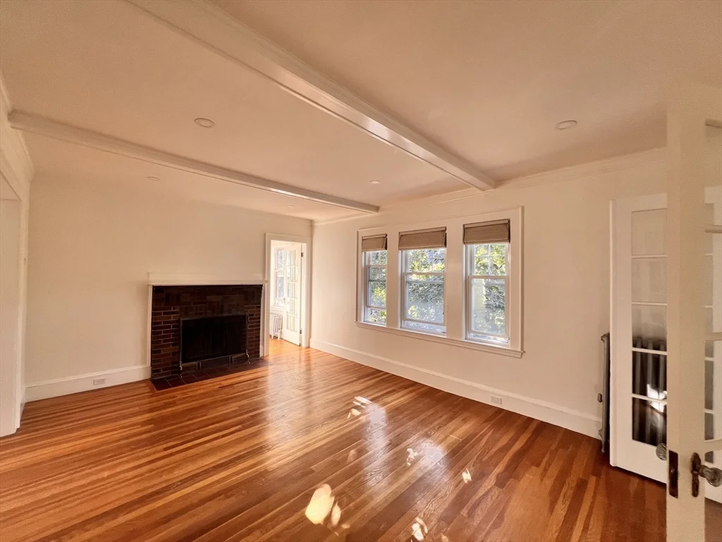 4 bed, 2 bath apartment for rent at 15 Skahan Rd Unit 2, Belmont — photo 8 of 18