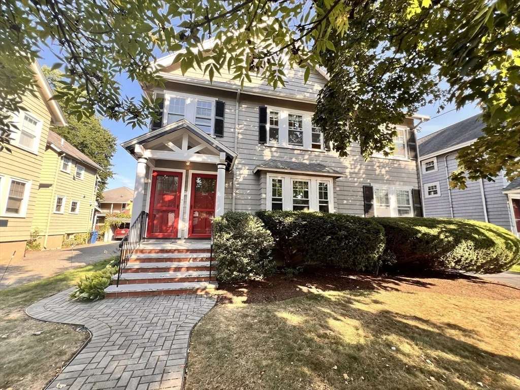 4 bed, 2 bath apartment for rent at 15 Skahan Rd Unit 2, Belmont — photo 3 of 18