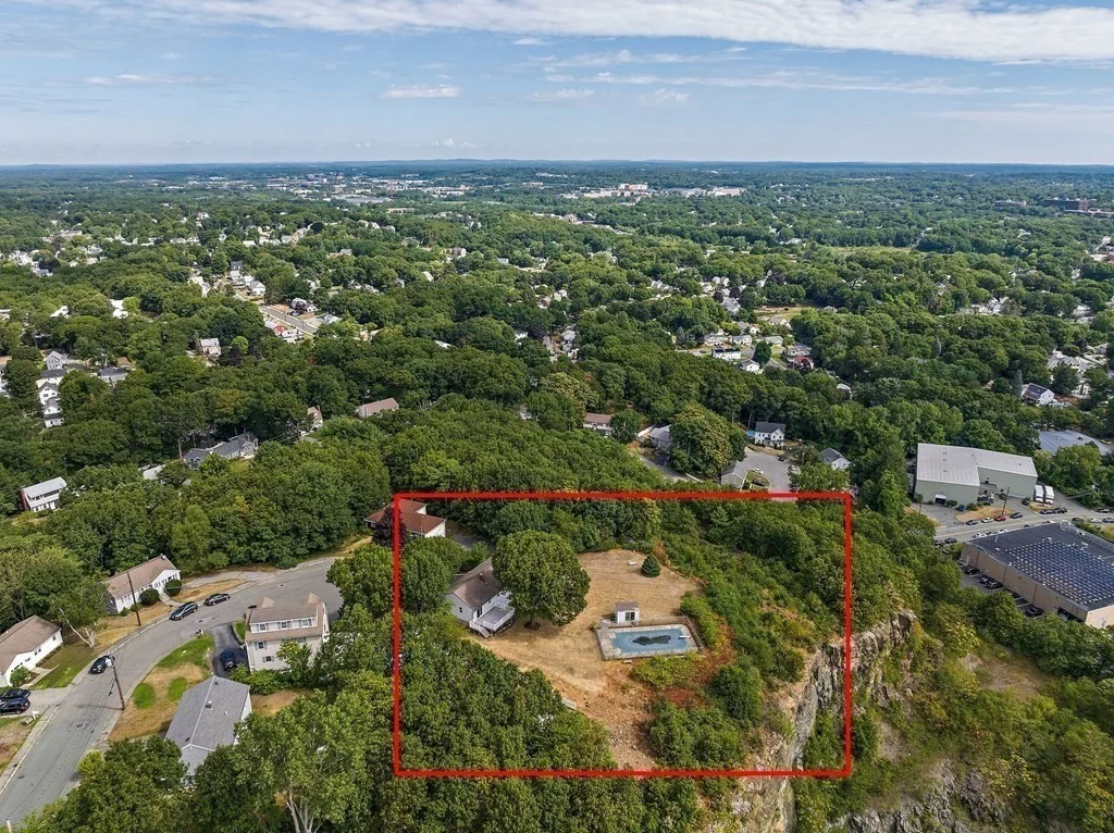 4 bed, 3 bath apartment for rent at 15 Skyview Ln, Woburn — photo 37 of 41