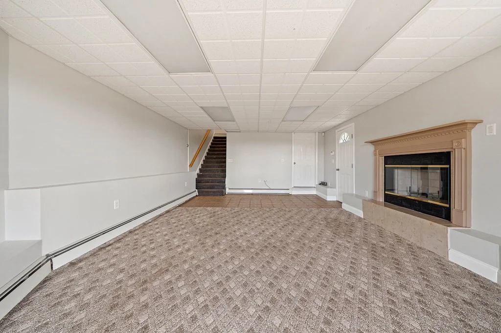 4 bed, 3 bath apartment for rent at 15 Skyview Ln, Woburn — photo 24 of 41