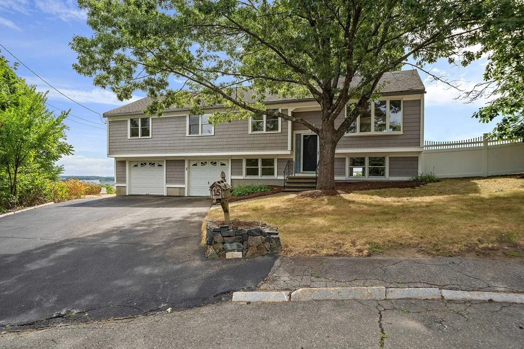 4 bed, 3 bath apartment for rent at 15 Skyview Ln, Woburn — photo 1 of 41
