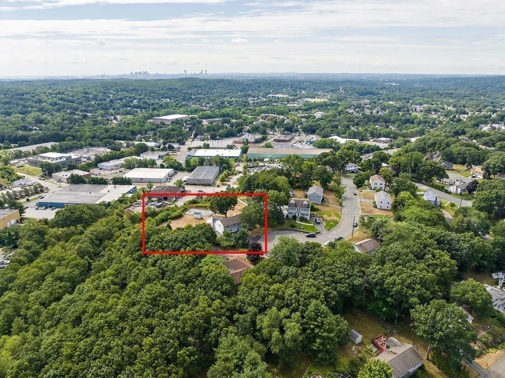 4 bed, 3 bath apartment for rent at 15 Skyview Ln, Woburn — photo 38 of 41