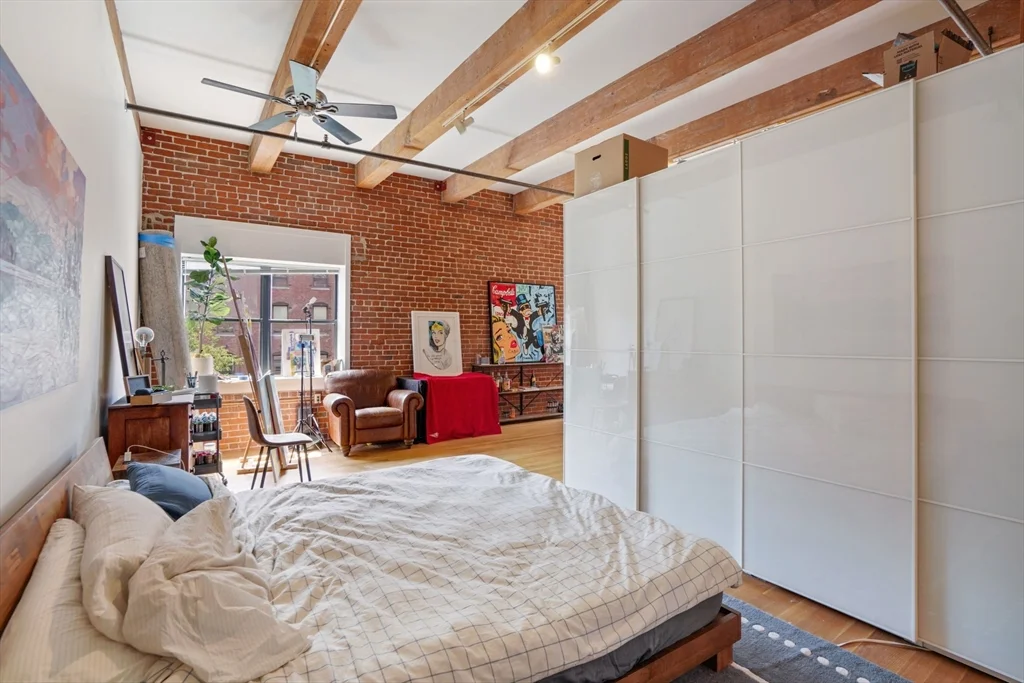 Studio bed, 1 bath apartment for rent at 15 Sleeper St Unit 404, Seaport District — photo 30 of 34
