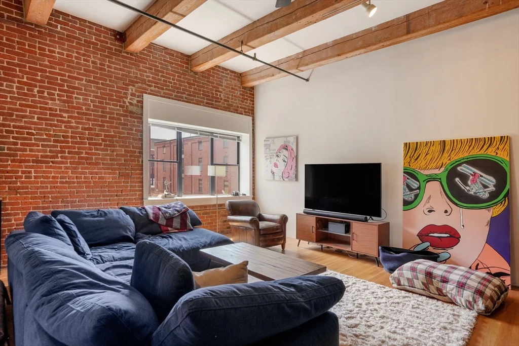 Studio bed, 1 bath apartment for rent at 15 Sleeper St Unit 404, Seaport District — photo 34 of 34