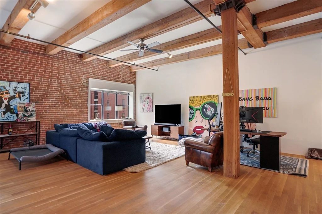 Studio bed, 1 bath apartment for rent at 15 Sleeper St Unit 404, Seaport District — photo 33 of 34