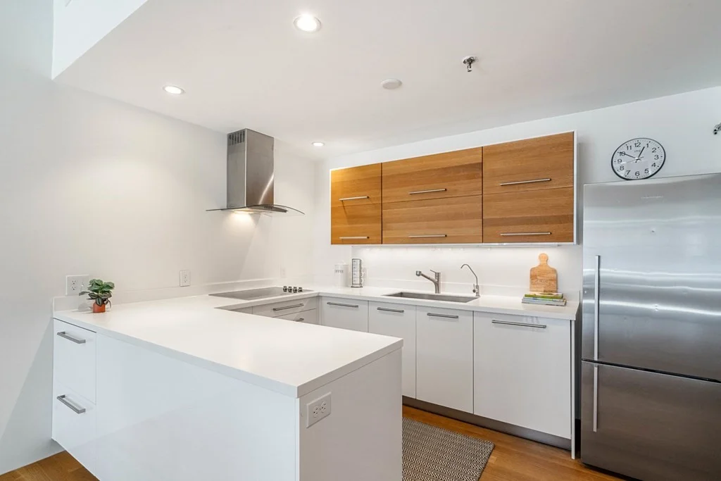 Studio bed, 1 bath apartment for rent at 15 Sleeper St Unit 404, Seaport District — photo 21 of 34