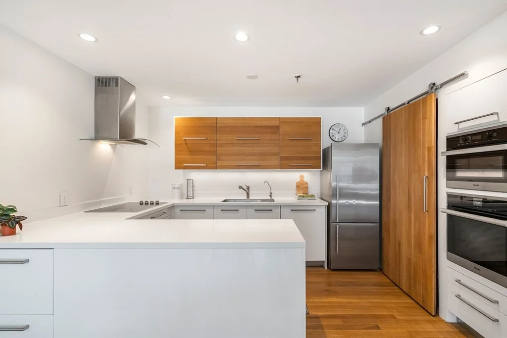 Studio bed, 1 bath apartment for rent at 15 Sleeper St Unit 404, Seaport District — photo 22 of 34