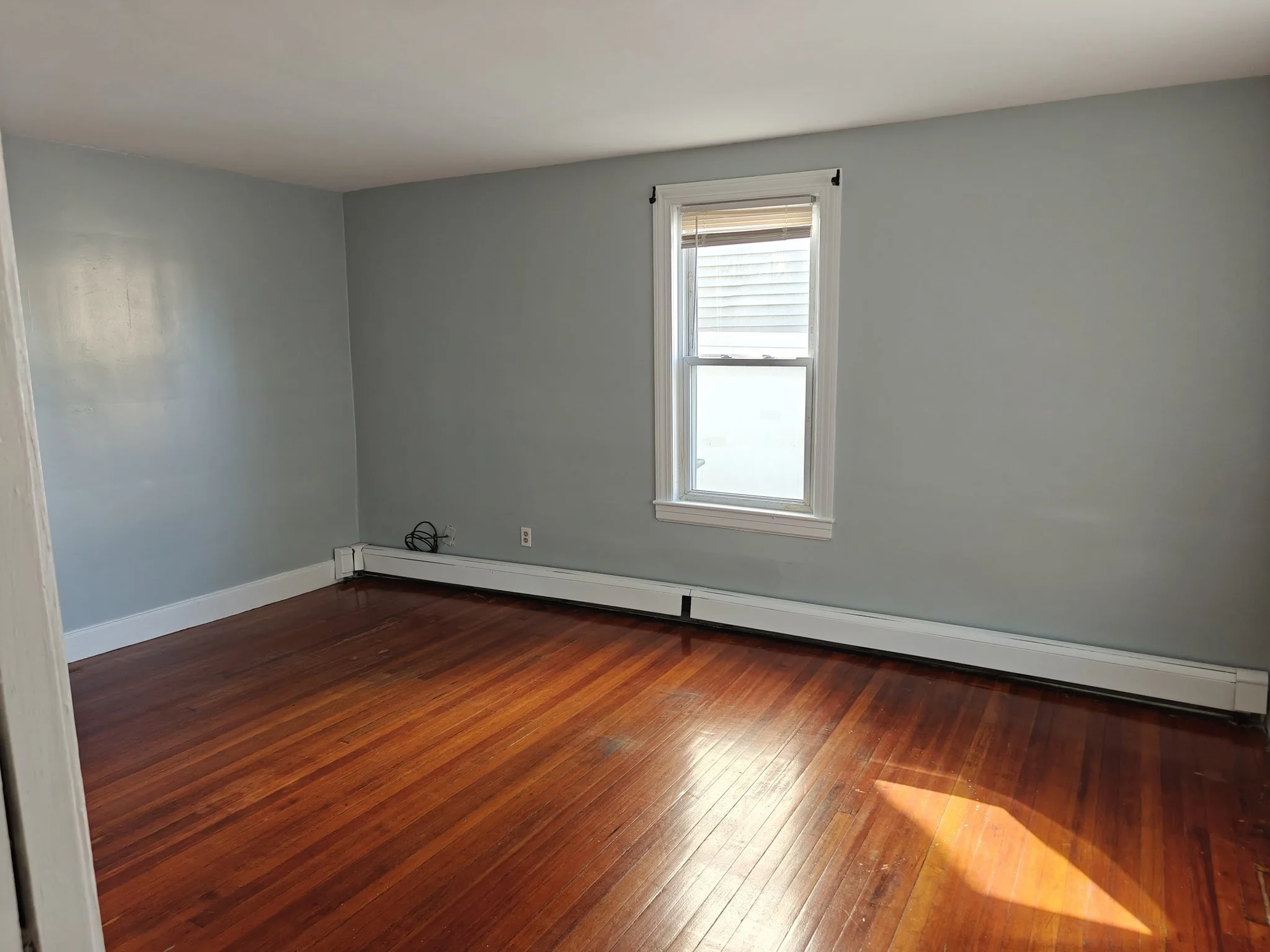2 bed, 1 bath apartment for rent at 15 South St Unit 15-1, Lynn — photo 3 of 23