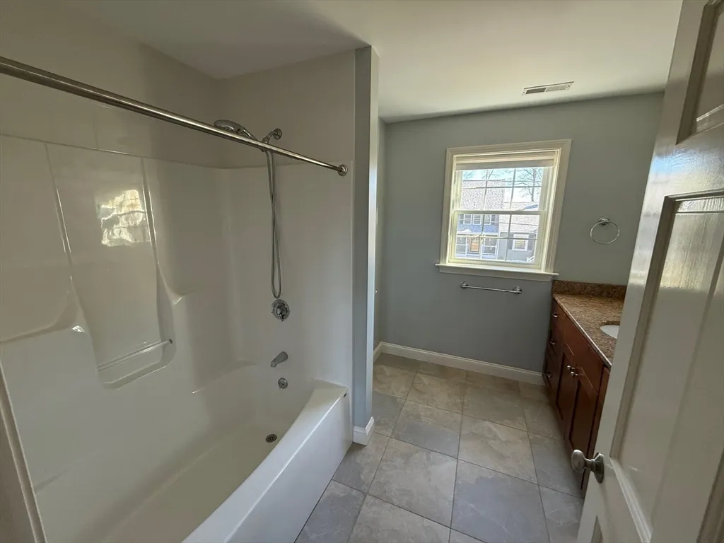 4 bed, 2 bath apartment for rent at 15 Spencer St, Methuen — photo 17 of 25