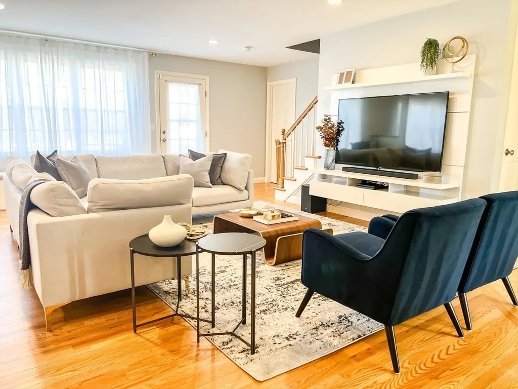 4 bed, 2 bath apartment for rent at 15 Spencer St, Methuen — photo 3 of 25