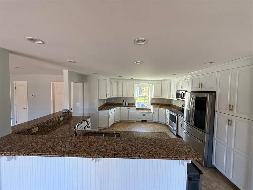 4 bed, 2 bath apartment for rent at 15 Spencer St, Methuen — photo 19 of 25