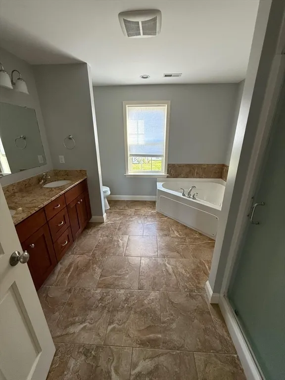 4 bed, 2 bath apartment for rent at 15 Spencer St, Methuen — photo 13 of 25