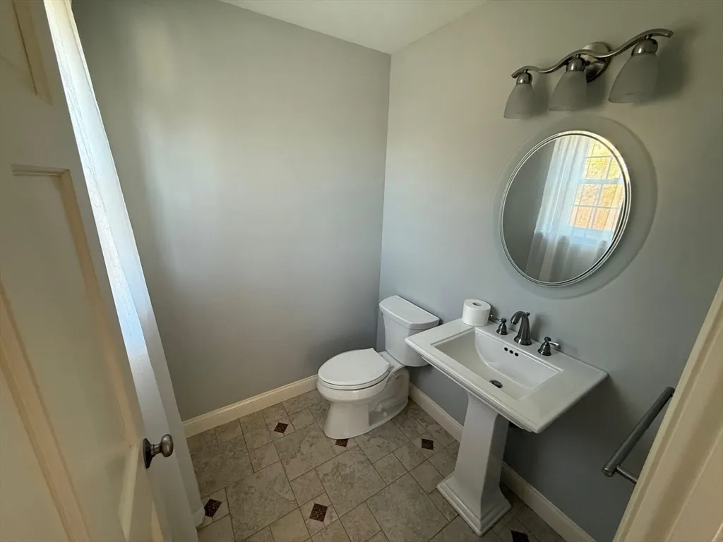 4 bed, 2 bath apartment for rent at 15 Spencer St, Methuen — photo 18 of 25