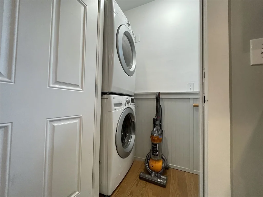 3 bed, 2 bath apartment for rent at 15 Speridakis Ter Unit 15, Cambridge — photo 14 of 20