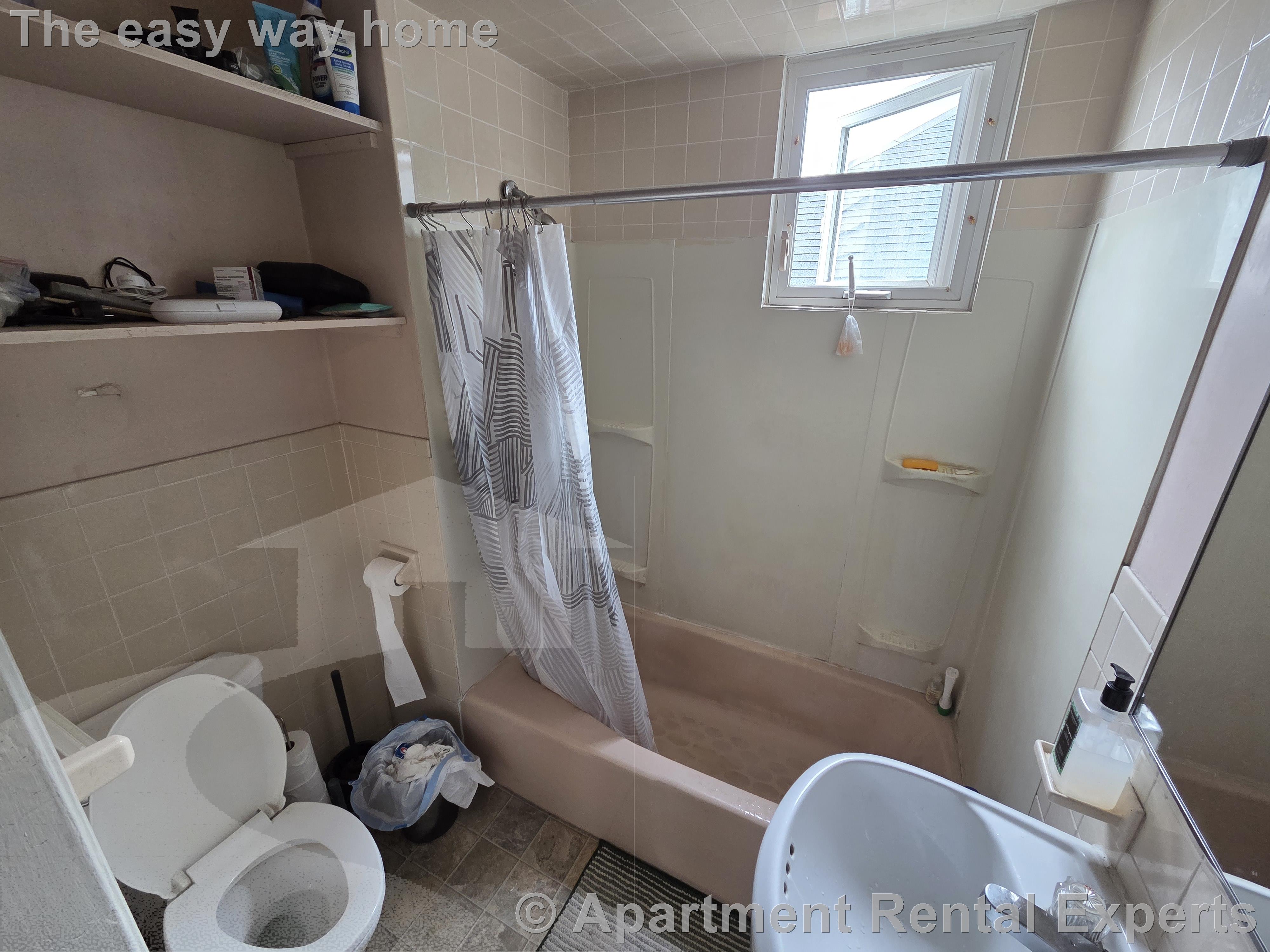 3 bed, 1 bath apartment for rent at 15 St Paul St Unit 2, Central Square — photo 5 of 5