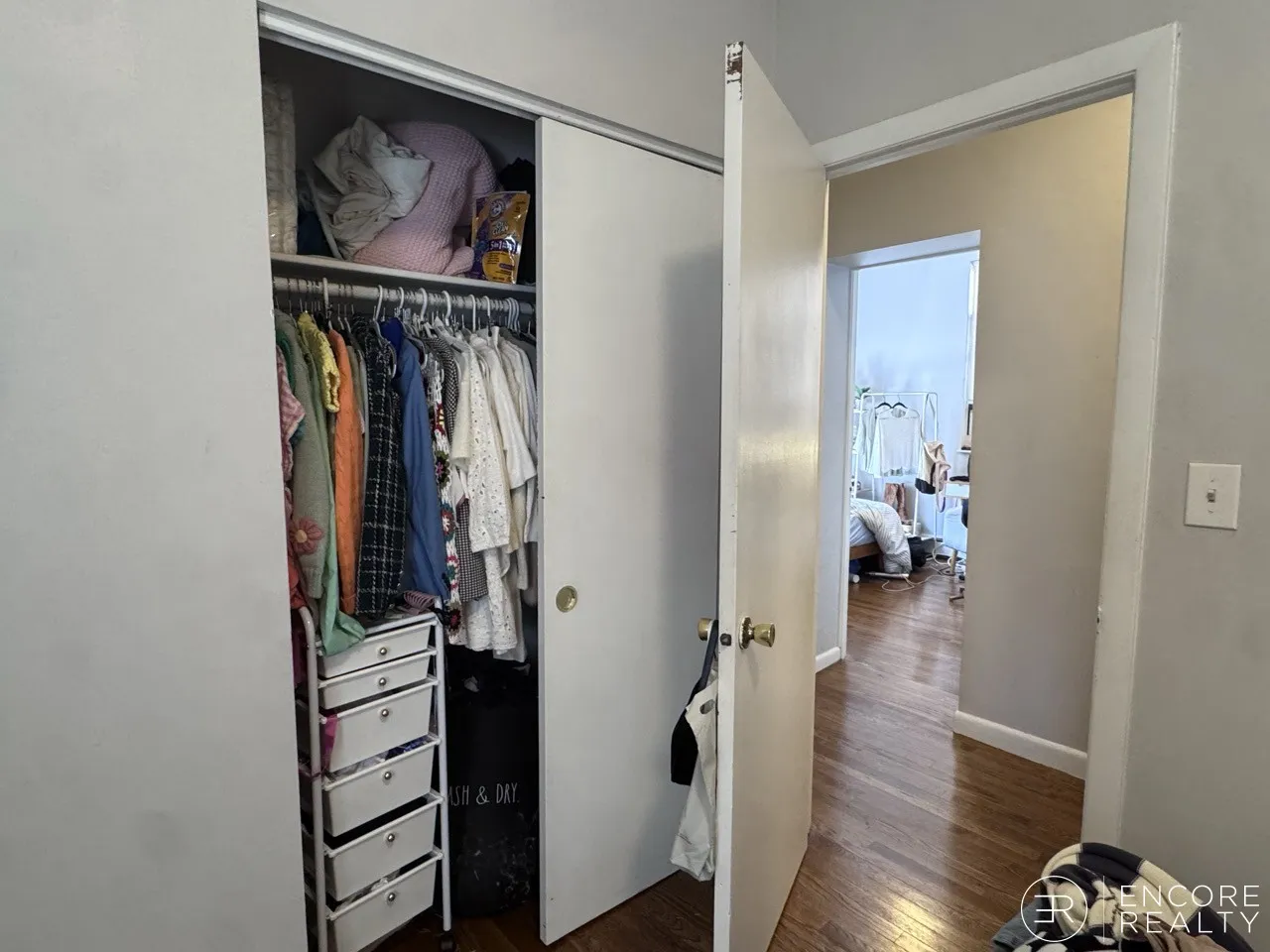 3 bed, 1 bath apartment for rent at 15 Stearns Rd Unit 2, Coolidge Corner — photo 3 of 17