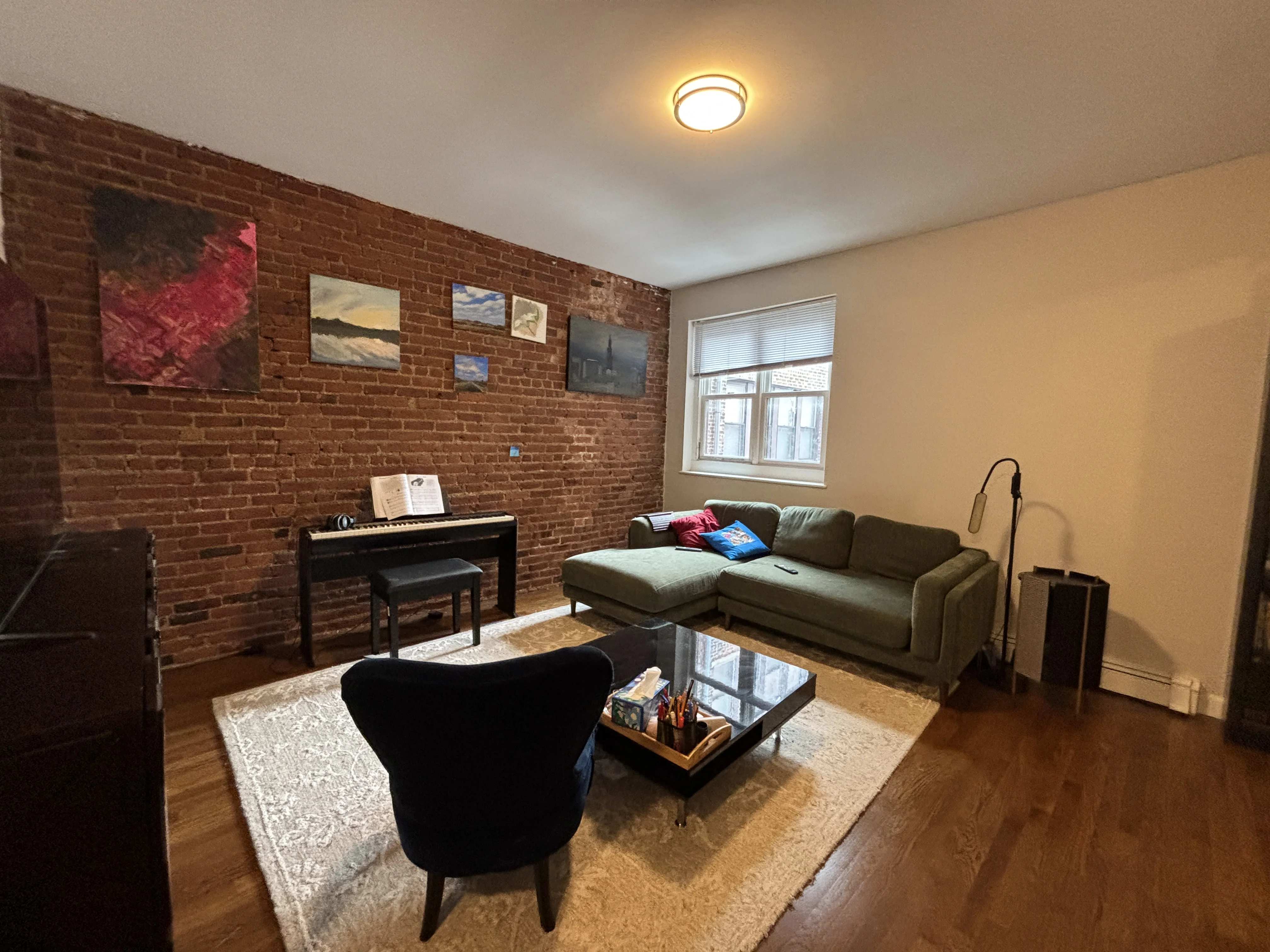 3 bed, 1 bath apartment for rent at 15 Stearns Rd Unit 4, Coolidge Corner — photo 1 of 23