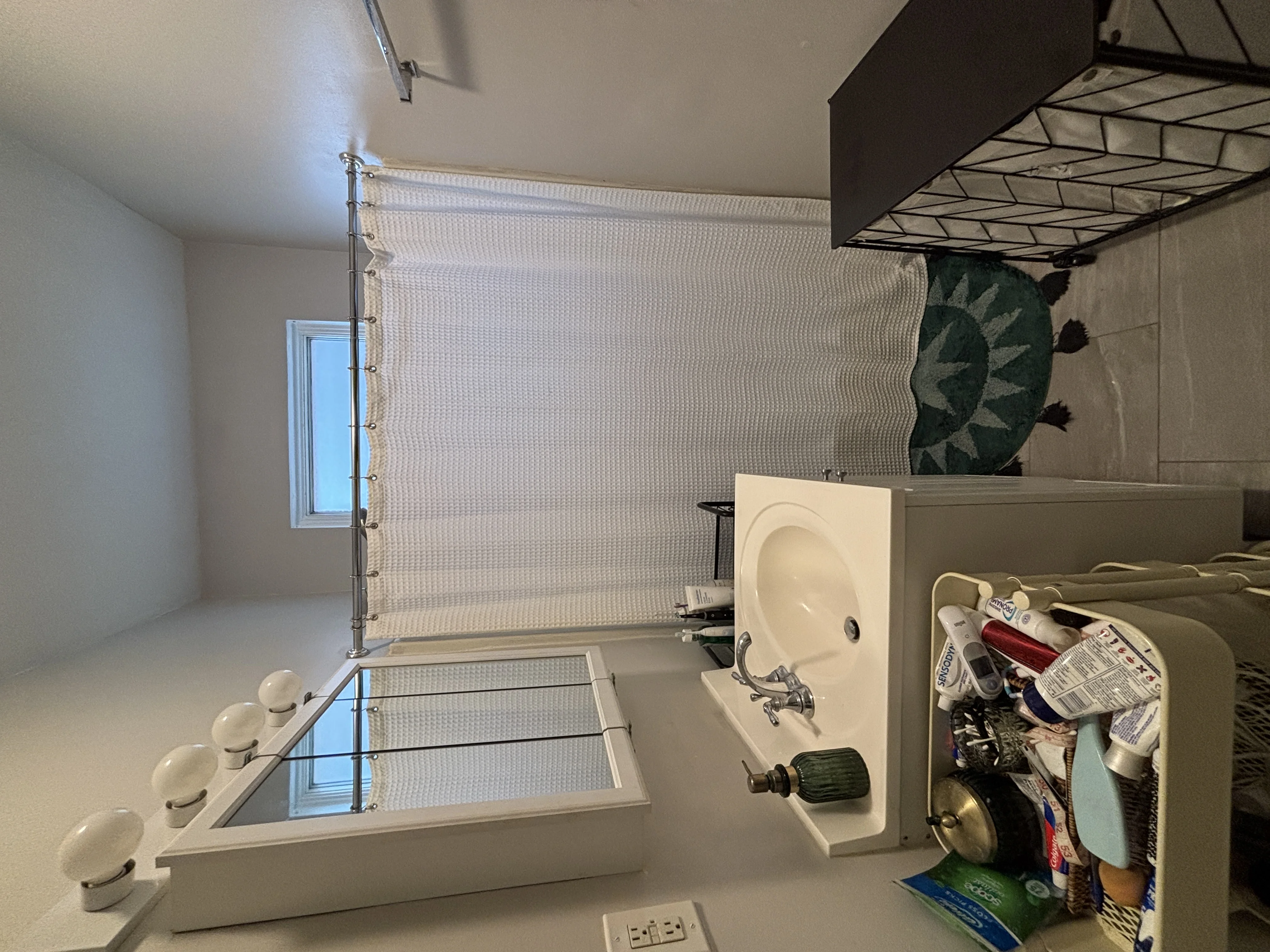 3 bed, 1 bath apartment for rent at 15 Stearns Rd Unit 4, Coolidge Corner — photo 11 of 23