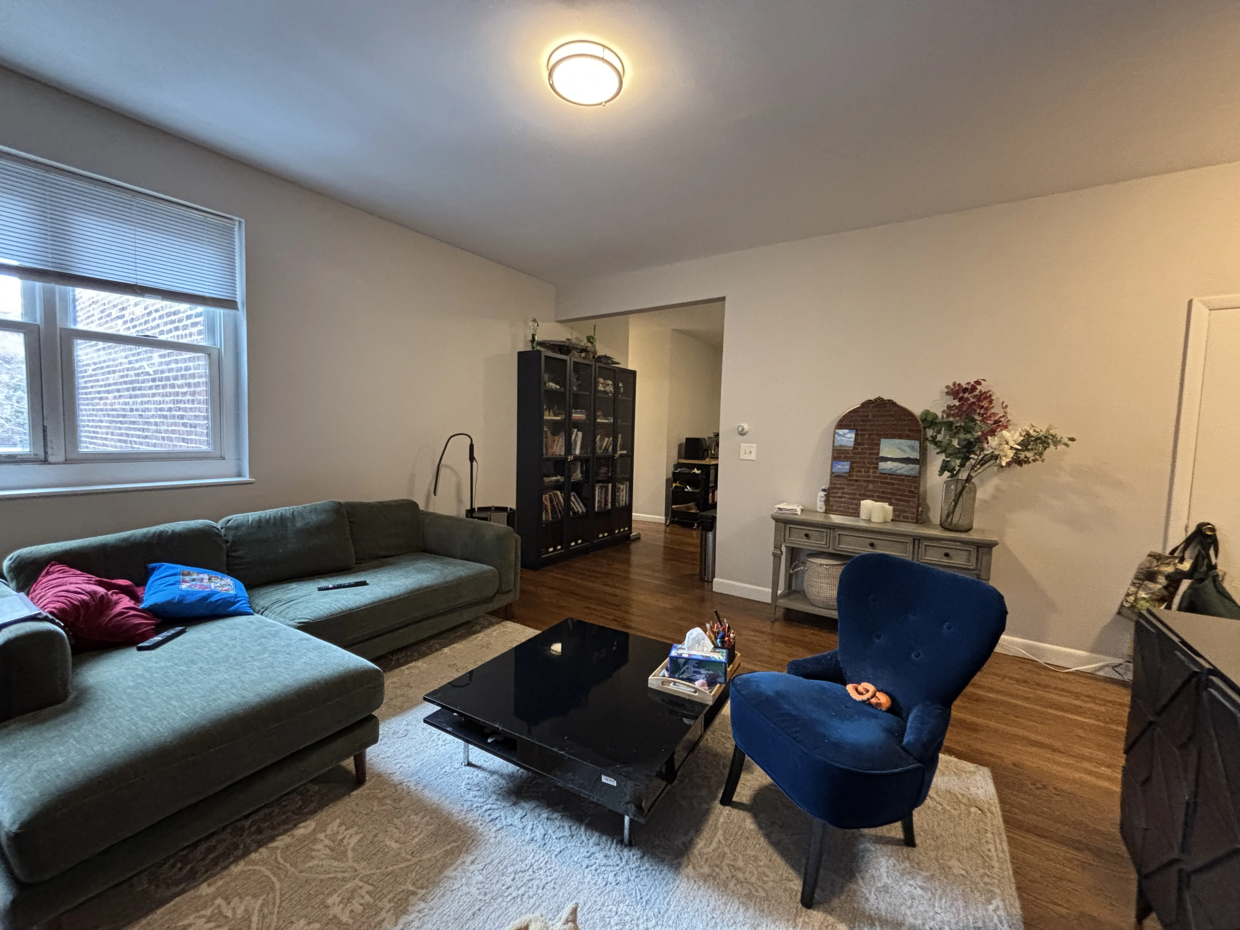 3 bed, 1 bath apartment for rent at 15 Stearns Rd Unit 4, Coolidge Corner — photo 2 of 23