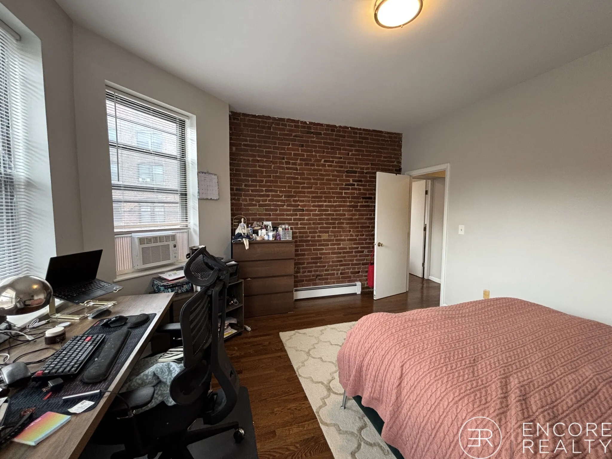 3 bed, 1 bath apartment for rent at 15 Stearns Rd Unit 4a, Coolidge Corner — photo 11 of 25
