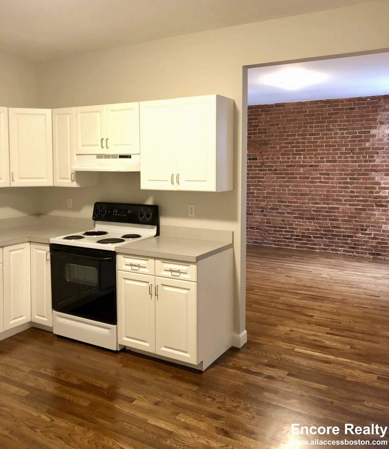 3 bed, 1 bath apartment for rent at 15 Stearns Rd Unit 4a, Coolidge Corner — photo 24 of 25