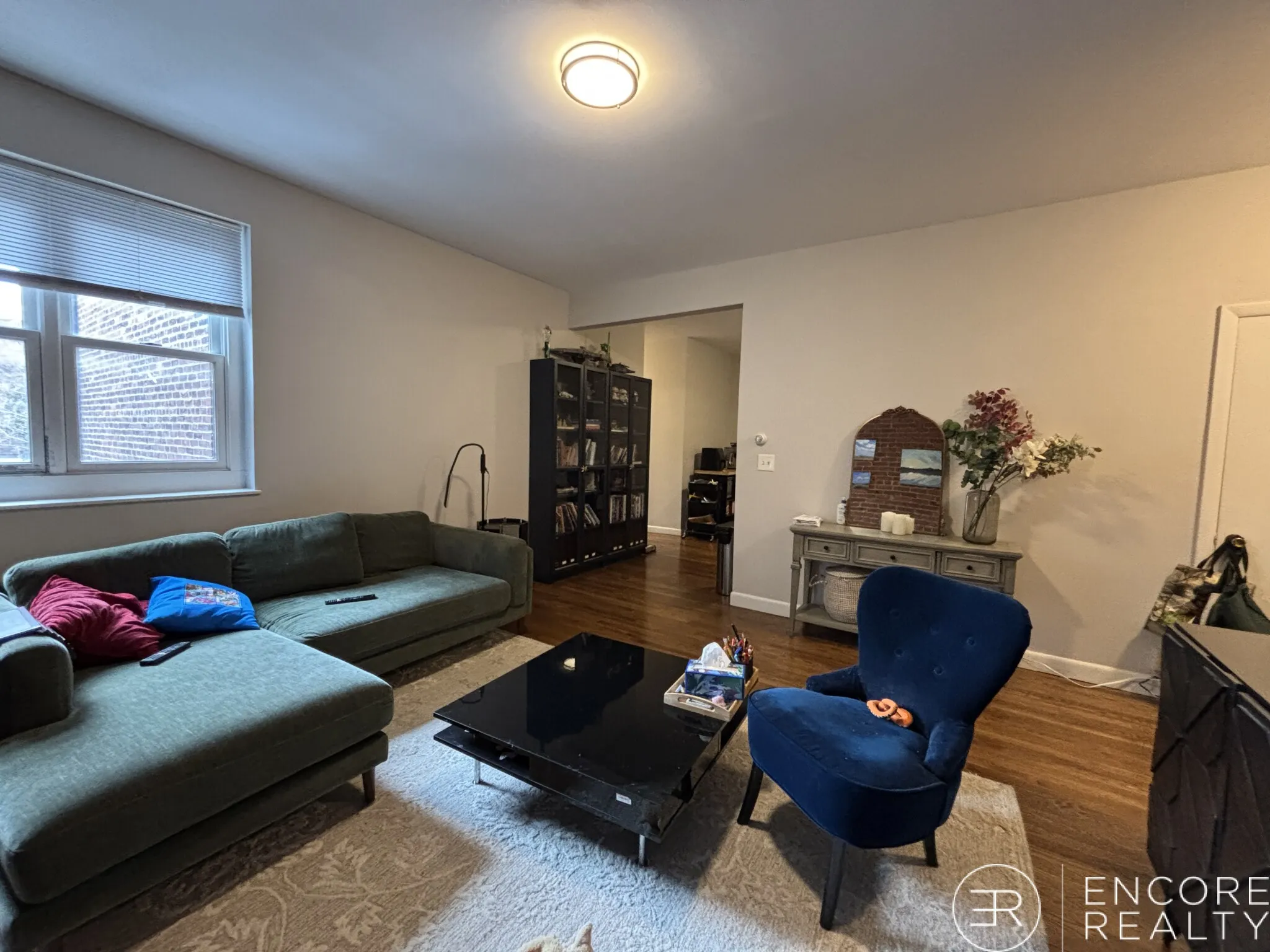 3 bed, 1 bath apartment for rent at 15 Stearns Rd Unit 4a, Coolidge Corner — photo 3 of 25