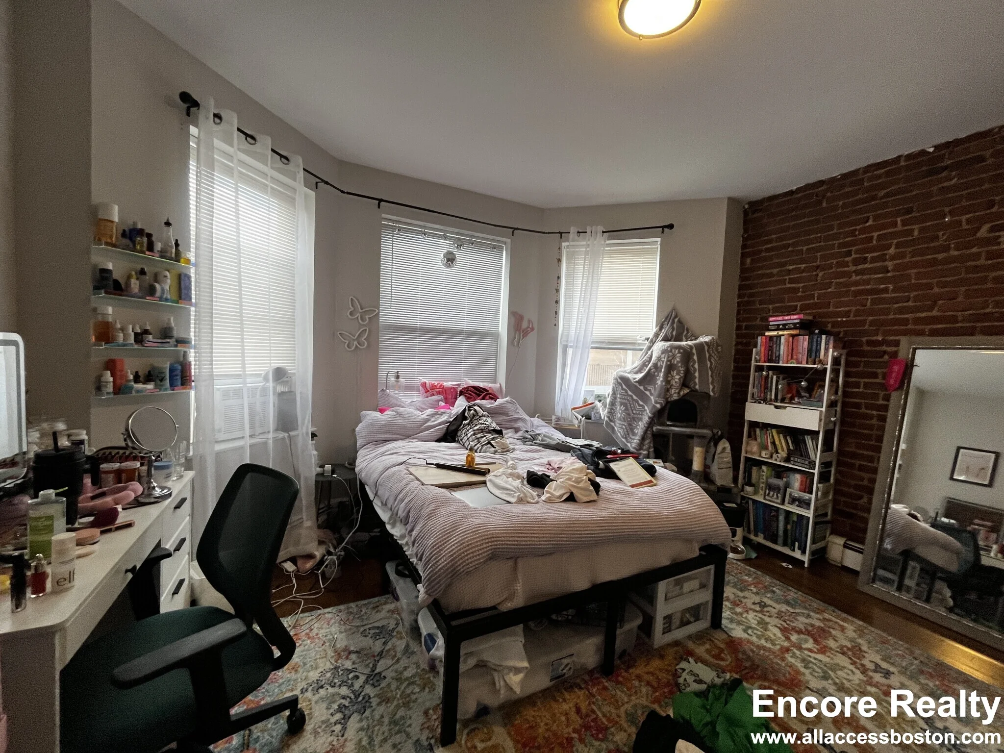 3 bed, 1 bath apartment for rent at 15 Stearns Rd Unit 4C, Coolidge Corner — photo 14 of 21