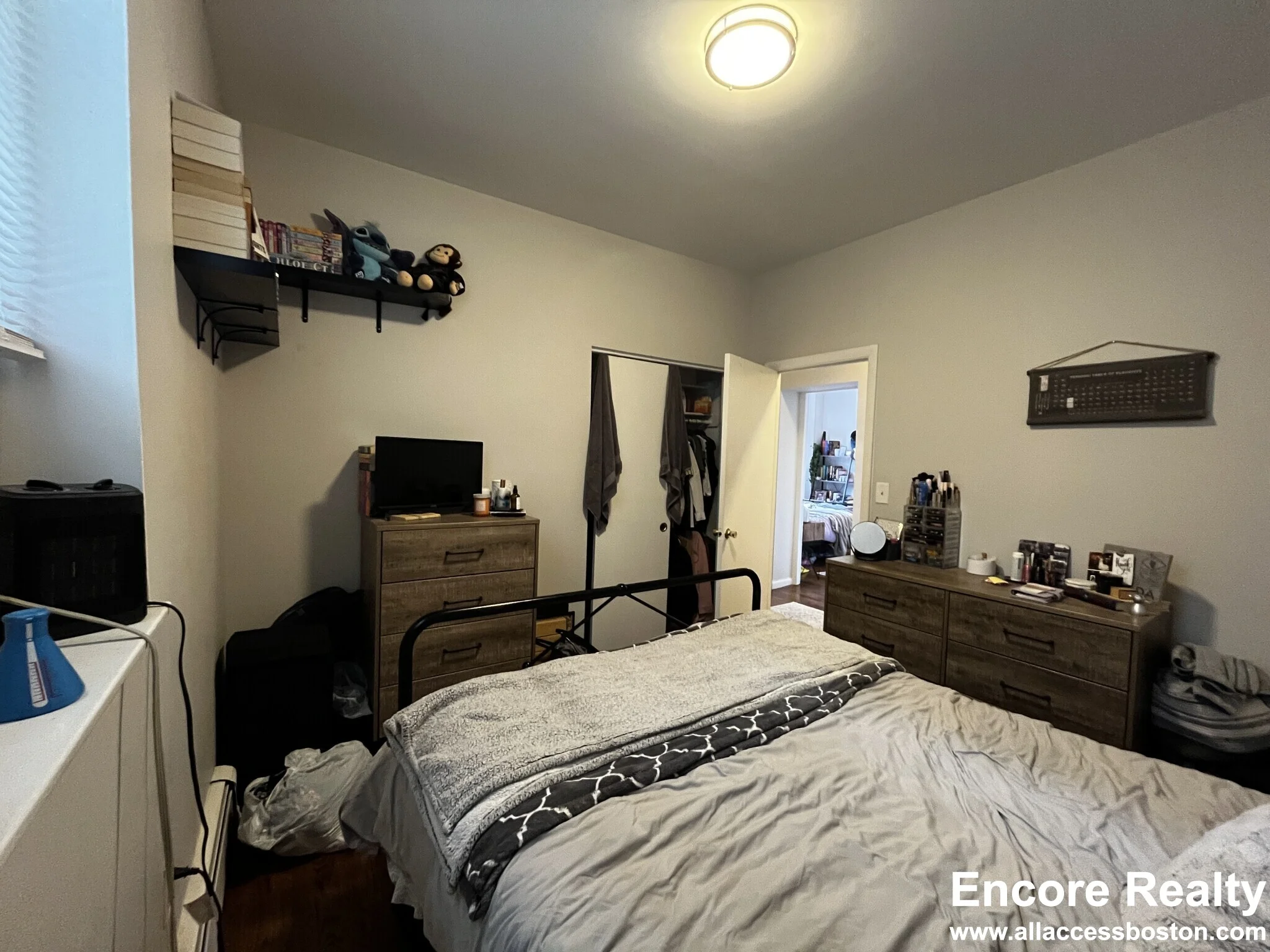 3 bed, 1 bath apartment for rent at 15 Stearns Rd Unit 4C, Coolidge Corner — photo 15 of 21