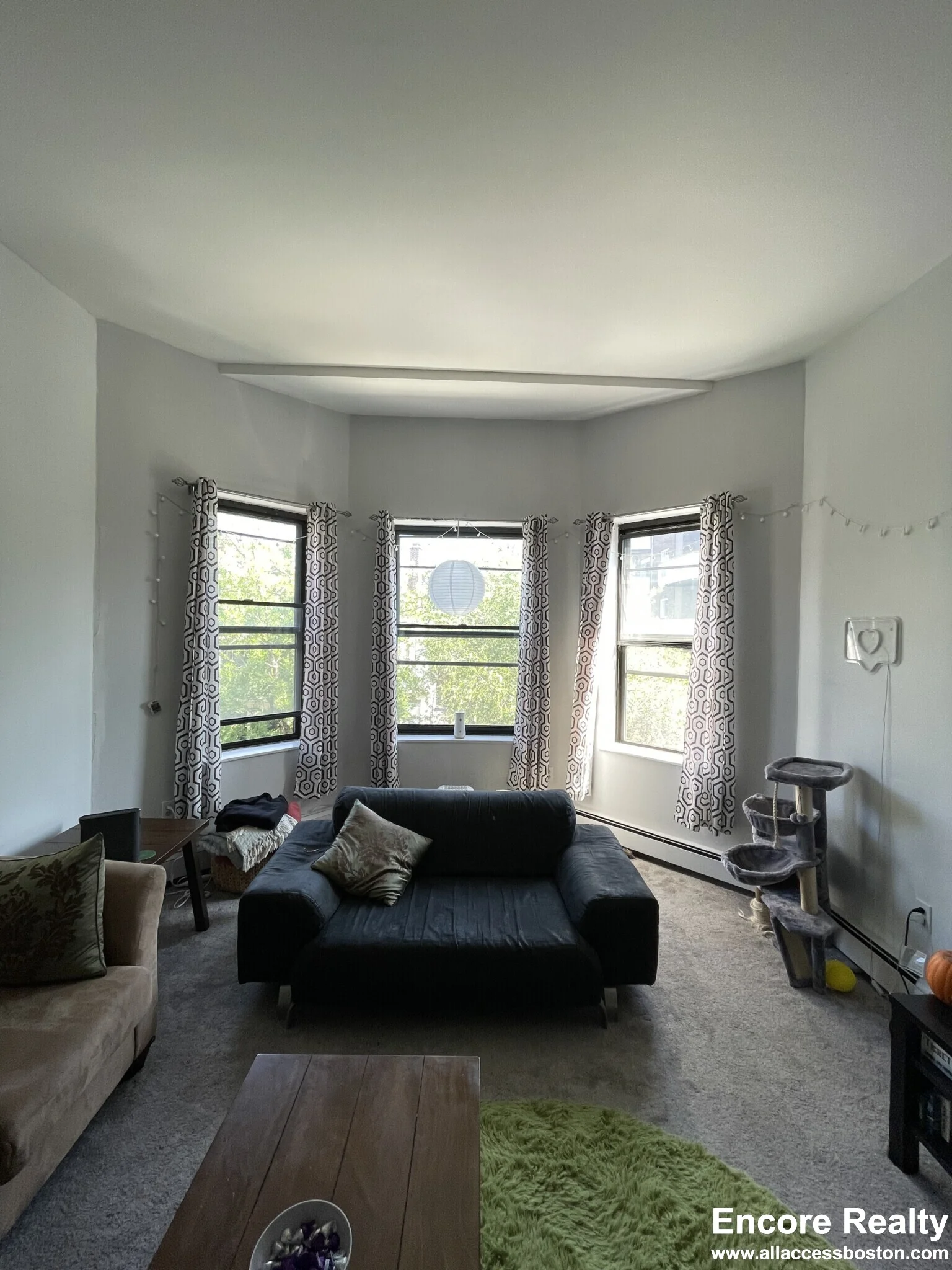 3 bed, 1 bath apartment for rent at 15 Stearns Rd Unit 5, Coolidge Corner — photo 6 of 10